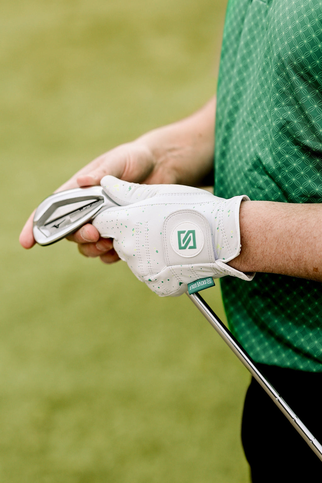Premium Golf Glove